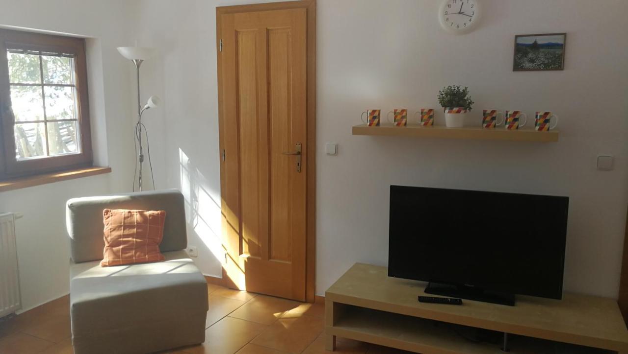 Apartmany Vydrysek ซรนี ภายนอก รูปภาพ