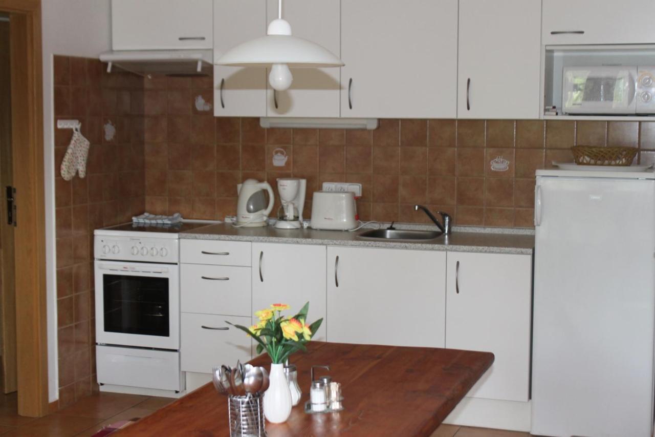 Apartmany Vydrysek ซรนี ภายนอก รูปภาพ