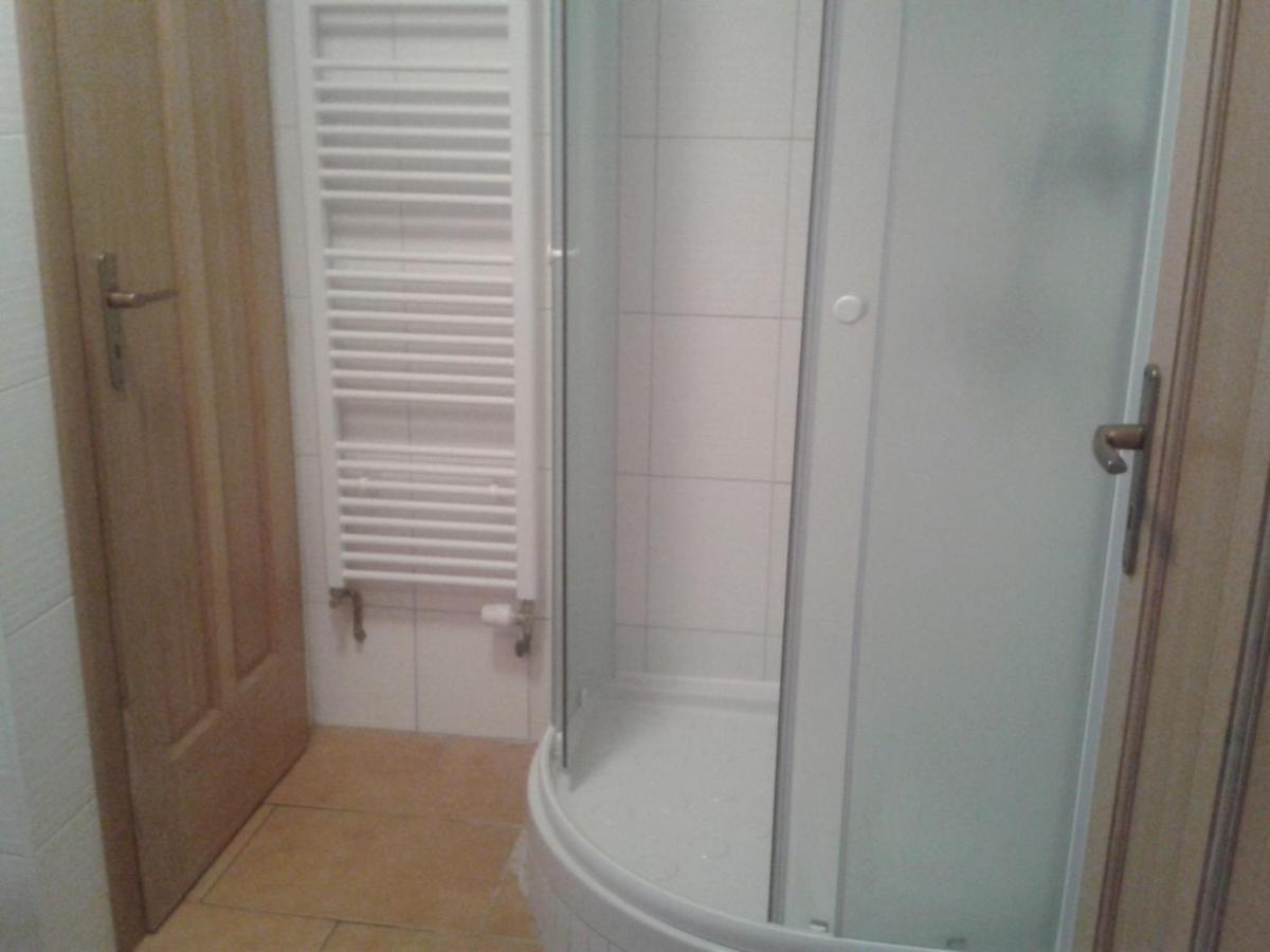 Apartmany Vydrysek ซรนี ภายนอก รูปภาพ